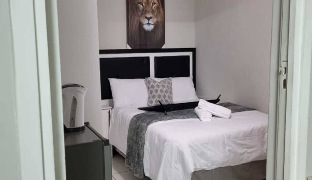 Bujumbura Guest House in Port Edward