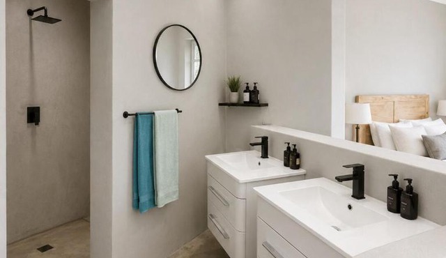 Cadle Craft Beach Cottage in Strand