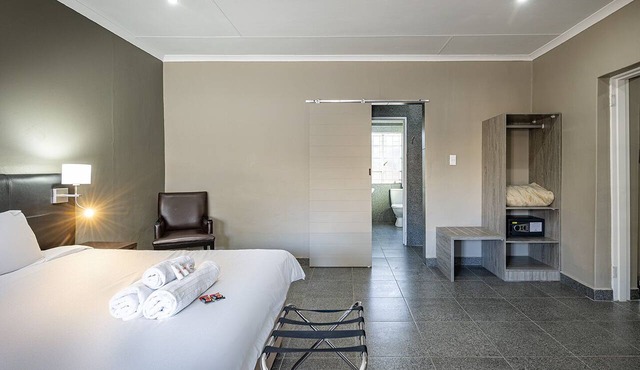 Calvinia Hotel by Country Hotels in Hantam