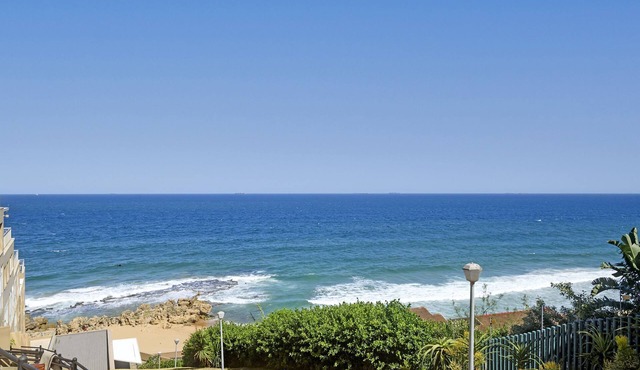 Camarque 85 - Two Bedroom Apartment, Sleeps 4 in Durban