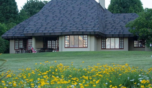 Champagne Valley Resort 3-bedroom WBT Rentals in Cathkin Park