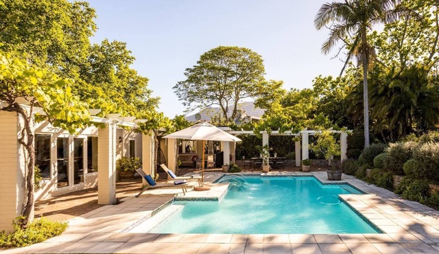 Charming GuestSuite in Leafy Constantiann in Cape Town