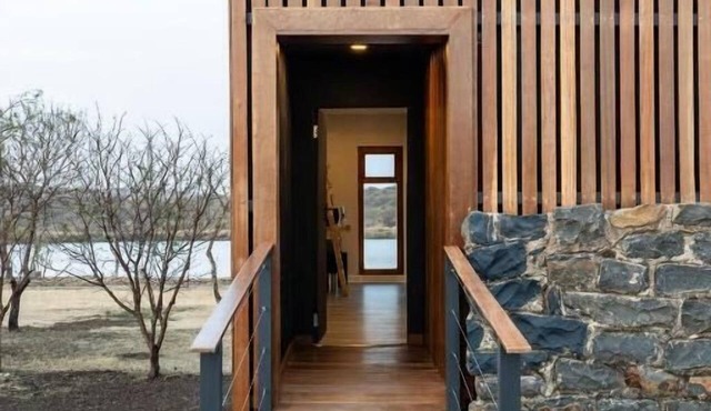 Cheetah Ridge Lodge in Ladysmith