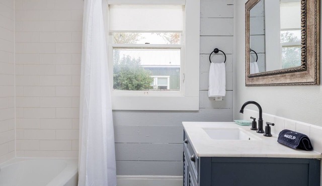Cozy Little Cottage in Old Town in Georgetown