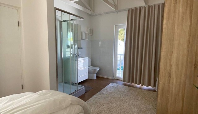 Delightful 1-bedroom apartment in vibrant Johannesburg neighborhood in Johannesburg