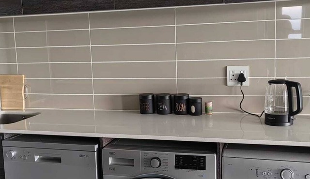 Delightful 1-bedroom apartment in cool Randburg neighborhood in Randburg