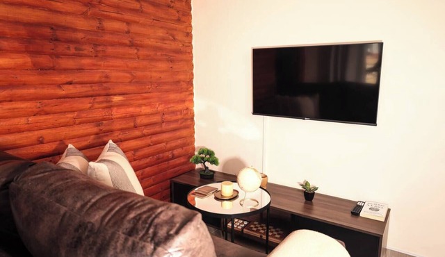 Elite Garden Cabin – Cozy Hideaway in Welkom in Welkom