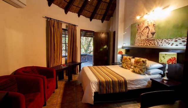 Emdoneni Lodge in Hluhluwe