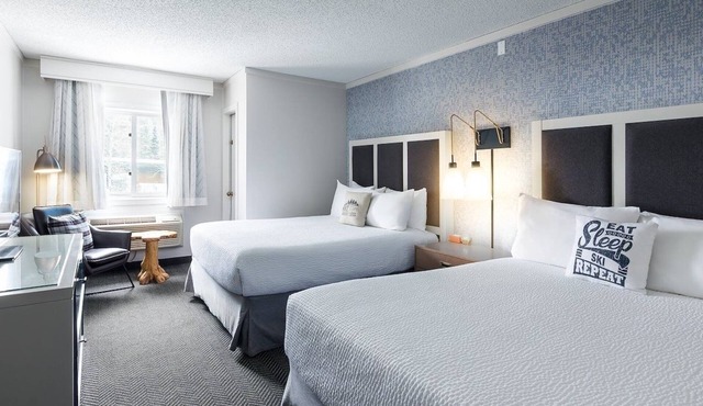Enjoy Mountain Views in Our Cozy Room! Perfect for Ski Getaways in Steamboat Springs
