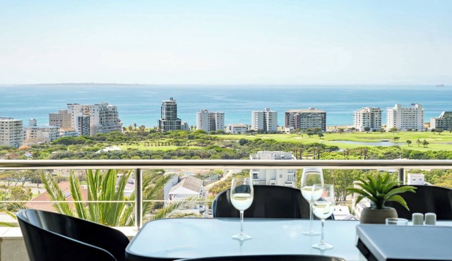 Experience First-Class Holidaying at Ocean Vue in Cape Town