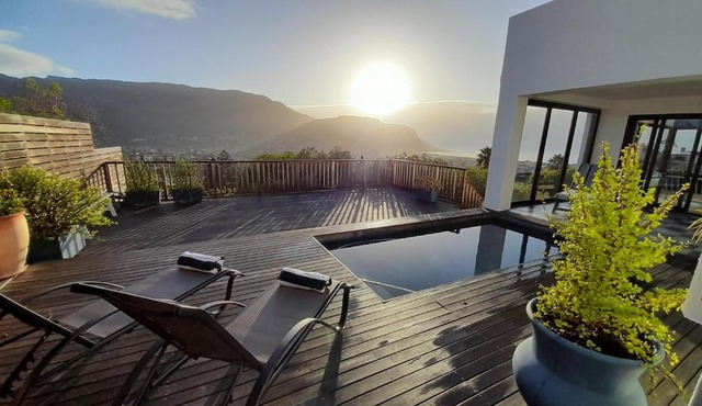 Fabulous Modern House Western Cape Fish Hoek in Cape Town