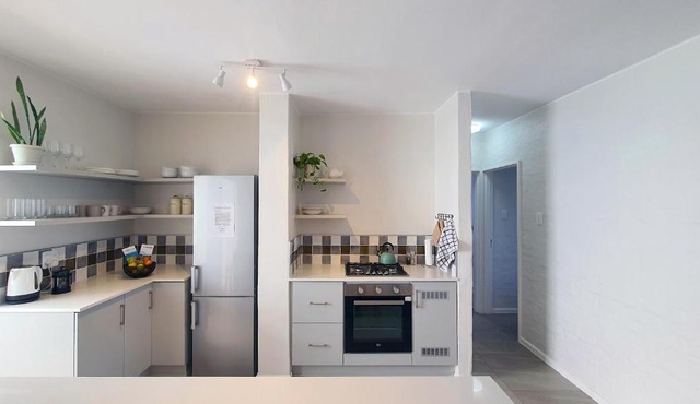 Family Beach Escape: fully-equipped 6 sleeper apartment in Jeffreys Bay