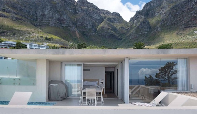 Family Villa, Pool, Ocean Views - Camps Bay Grace in Cape Town