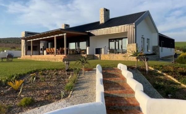 Farmstead at ESC winery in Lake Marina