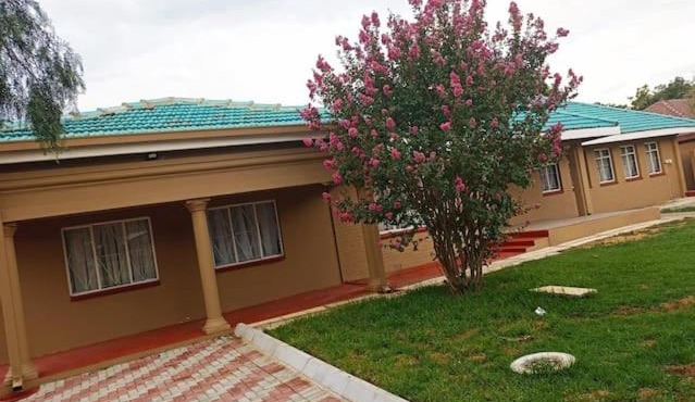 Gandu Guest in Welkom