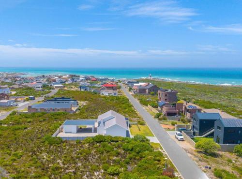 Gentoo 68 in Agulhas
