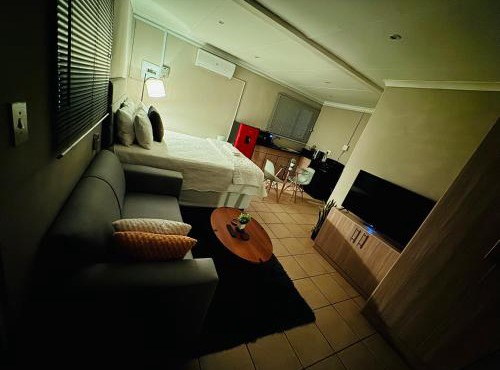 Hei Stays Bachelor Apartment in Bronkhorstspruit