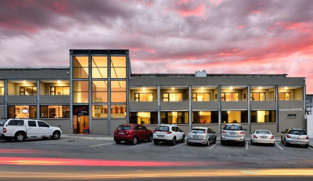 HERMS Restaurant & Accommodation in Port Elizabeth