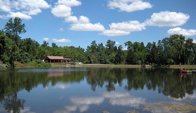 Hershey Camping Resort Park Model 6 in Mount Wilson