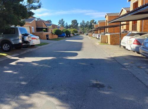 Honeybush Complex in Roodepoort
