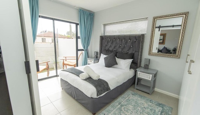 Jetsetter's retreat apartment in Hallack Rock