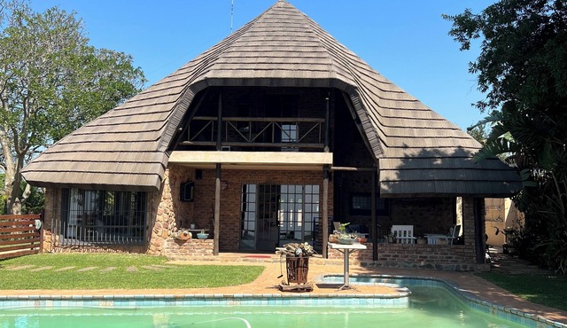 Kariki Villa with Panoramic Valley Views in Outer West Durban