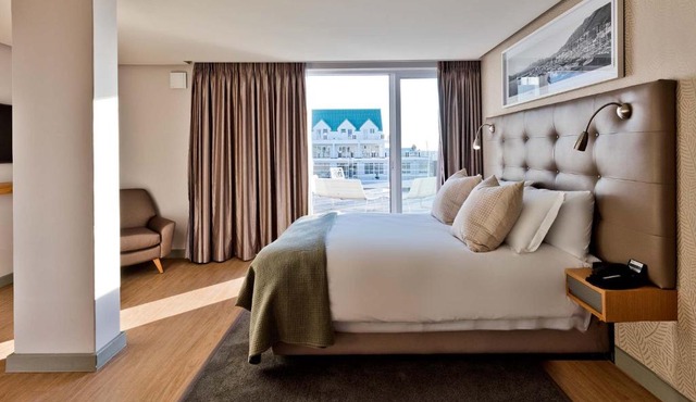 Krystal Beach Hotel in Gordonʼs Bay