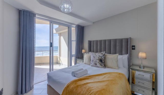 Lagoon Beach Luxury Apartments in Cape Town