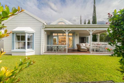 Lagoon Serenity Retreat in Knysna