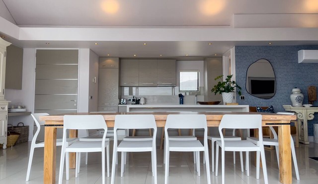 Le Paradis Penthouse Apartment in Hermanus