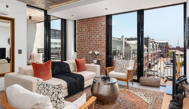 Lovely and Stylish Apartment l De Waterkant