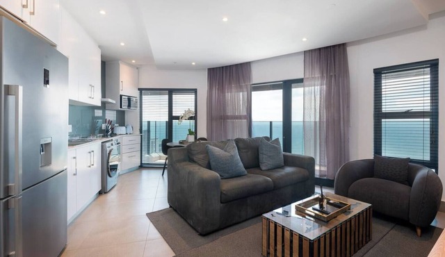 Lux Oceans 2 Bedroom Apartment in Umhlanga in uMhlanga