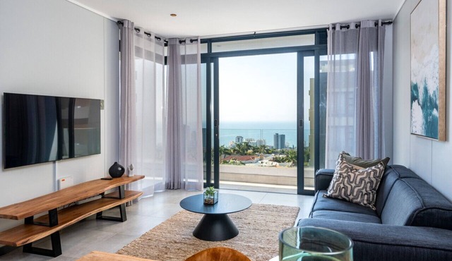 Luxury Bellagio 302 with Sea Views in Umhlanga
