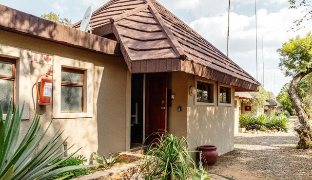 Mabalingwe Nature Reserve - Elephant Lodge - Tjaila in Warmbaths