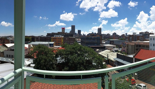 Maboneng Two bedroom apartment with City View in Johannesburg
