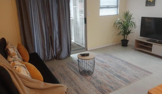 Mellow Yellow Apartment in Avondale