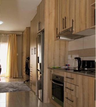 Menlyn Maine Spacious Cottage - Apartment in Pretoria
