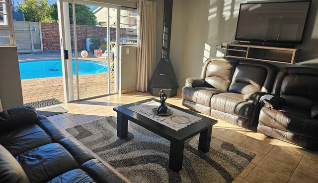 Menza Self-Catering in George South Africa- relaxing home-away-from home in George