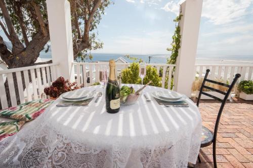 Mermaid Rock Cottage in Cape Town