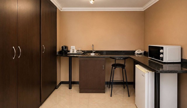 Mint Hotel Randburg in Randburg