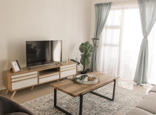 Modern 2 bedroom apartment close to shops & beach in Gordonʼs Bay