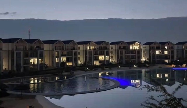 Modern 3BR Luxury Apartment | Close to Mall of Africa + lagoon in Midrand