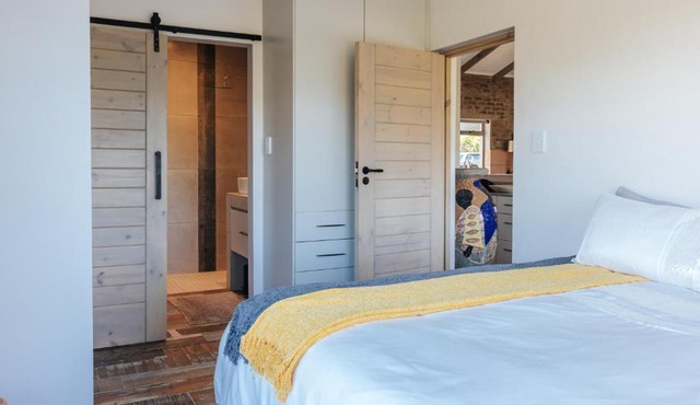 New Wave Accommodation in George