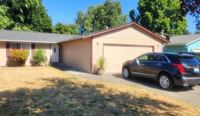 NIce house in quiet residential neighborhood 2 blocks from the Park. in Lacey