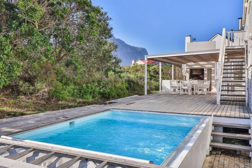 Nordic Family Beach House in Bettyʼs Bay