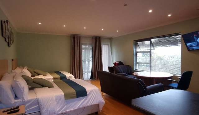 Ojong's Self-Catering Accommodation in Cape Town