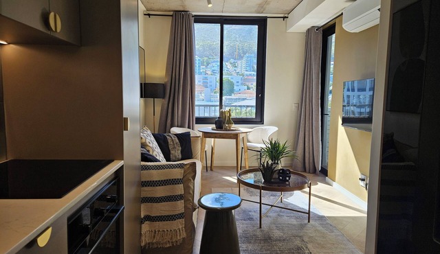 ONE46 on M - Fluent Serviced Apartments in Cape Town