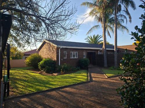Oolele BnB Newcastle in Newcastle