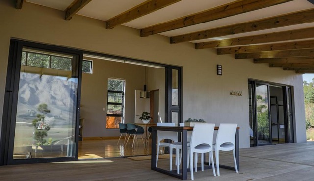 Opstal Stay in Rawsonville