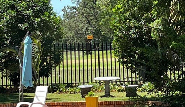 Peaamb Guesthouse Golf Club in Springs